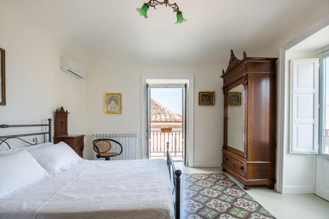 Casa Valerie Al Lavatoio Medievale By Wonderful Italy Cefalù Eksteriør billede